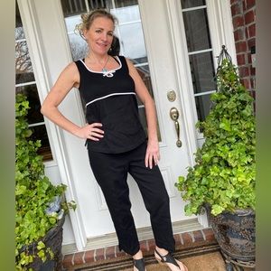 Motherhood Maternity matching sleeveless top and pants.